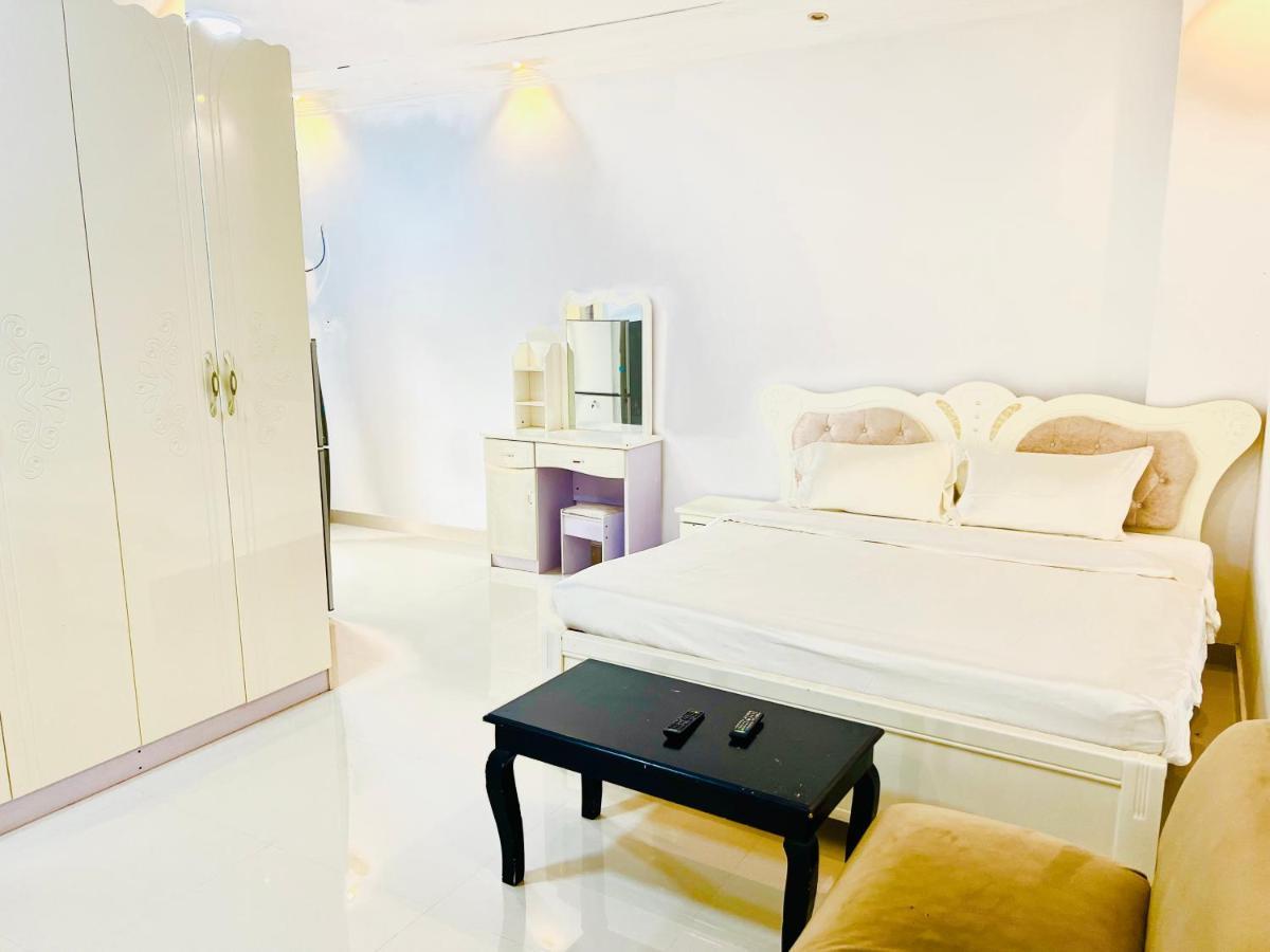 Al Tharya Furnished Apartments Awqad Bayt Fadil Exterior photo
